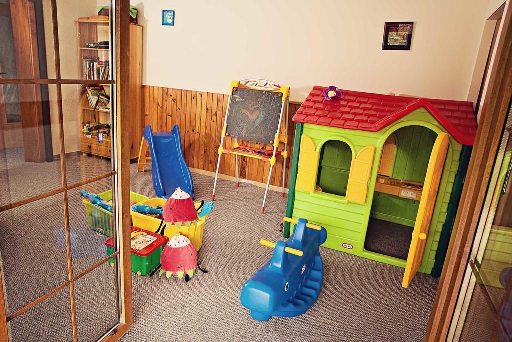 Hotel Gorski Czarna Gora Stronie Slaskie Bagian luar foto