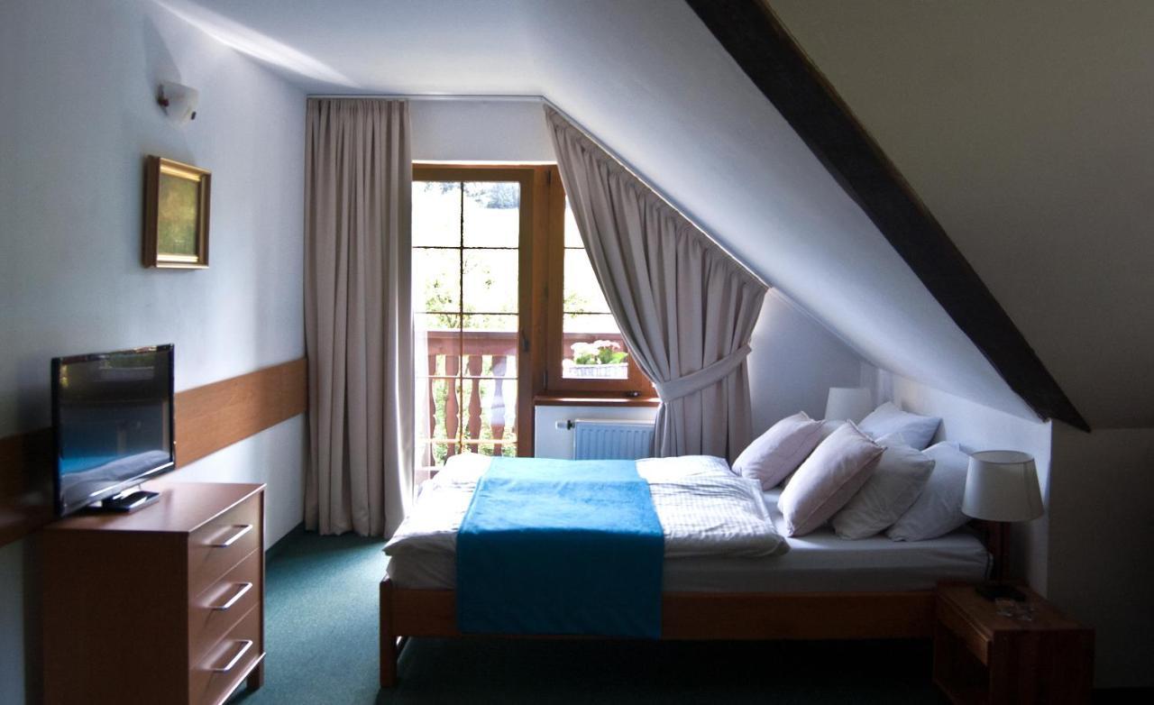 Hotel Gorski Czarna Gora Stronie Slaskie Bagian luar foto